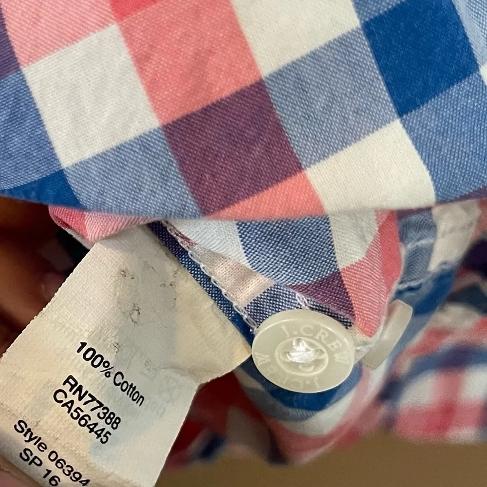 J Crew men’s pink and blue stripped button down size medium